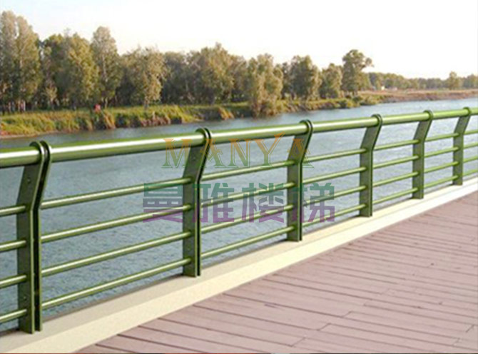 鍍鋅雙片橋（qiáo）梁護欄 MH-Q09