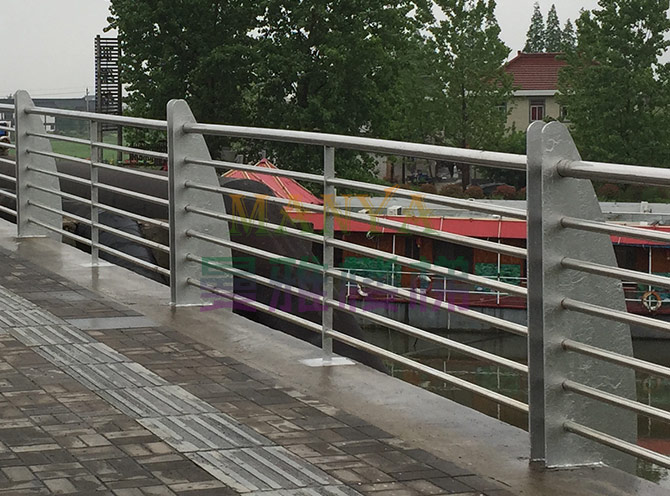 鍍（dù）鋅穿管橋梁欄杆 MH-Q11